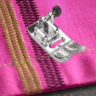 Bernette Overlock Zigzag foot